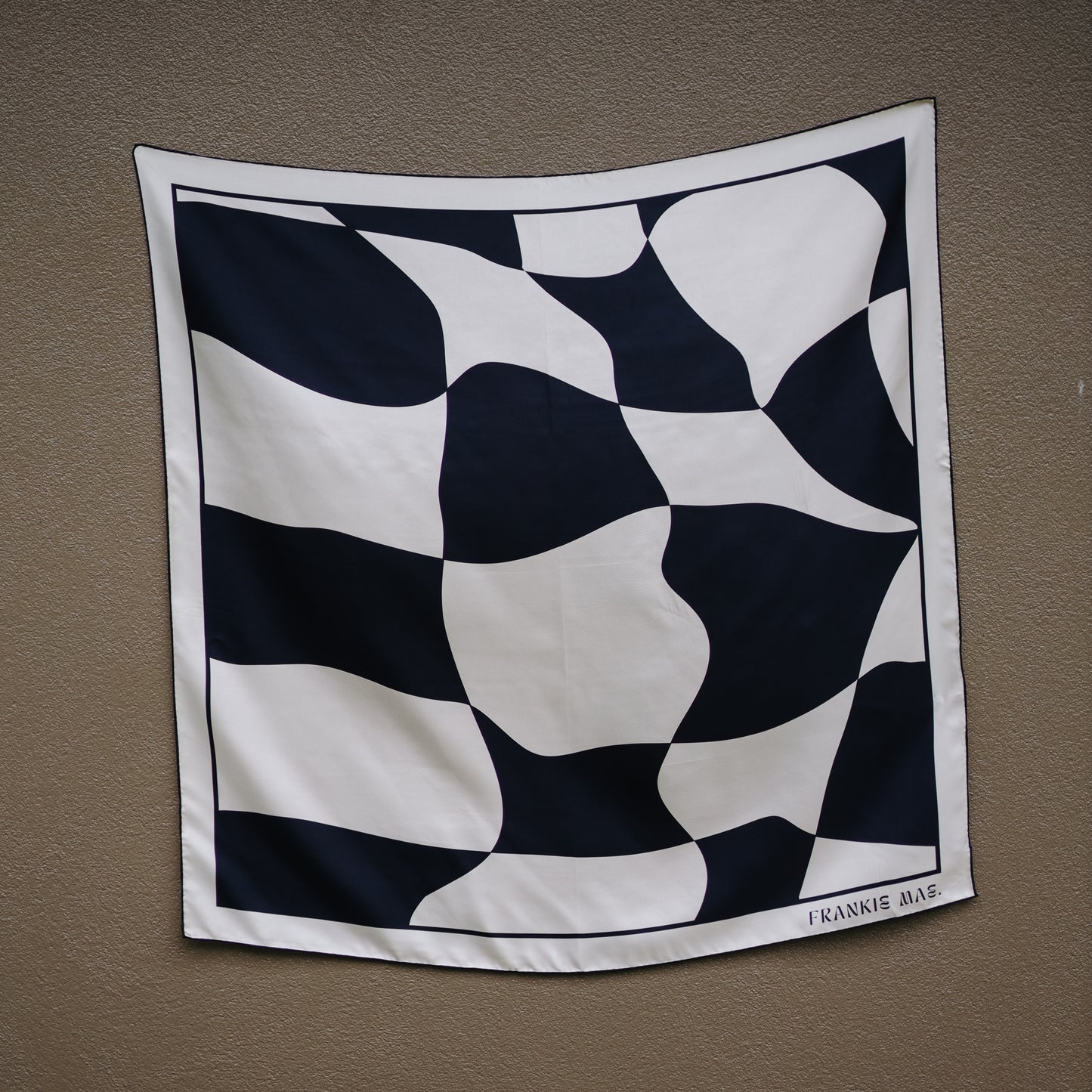 Monochrome Check