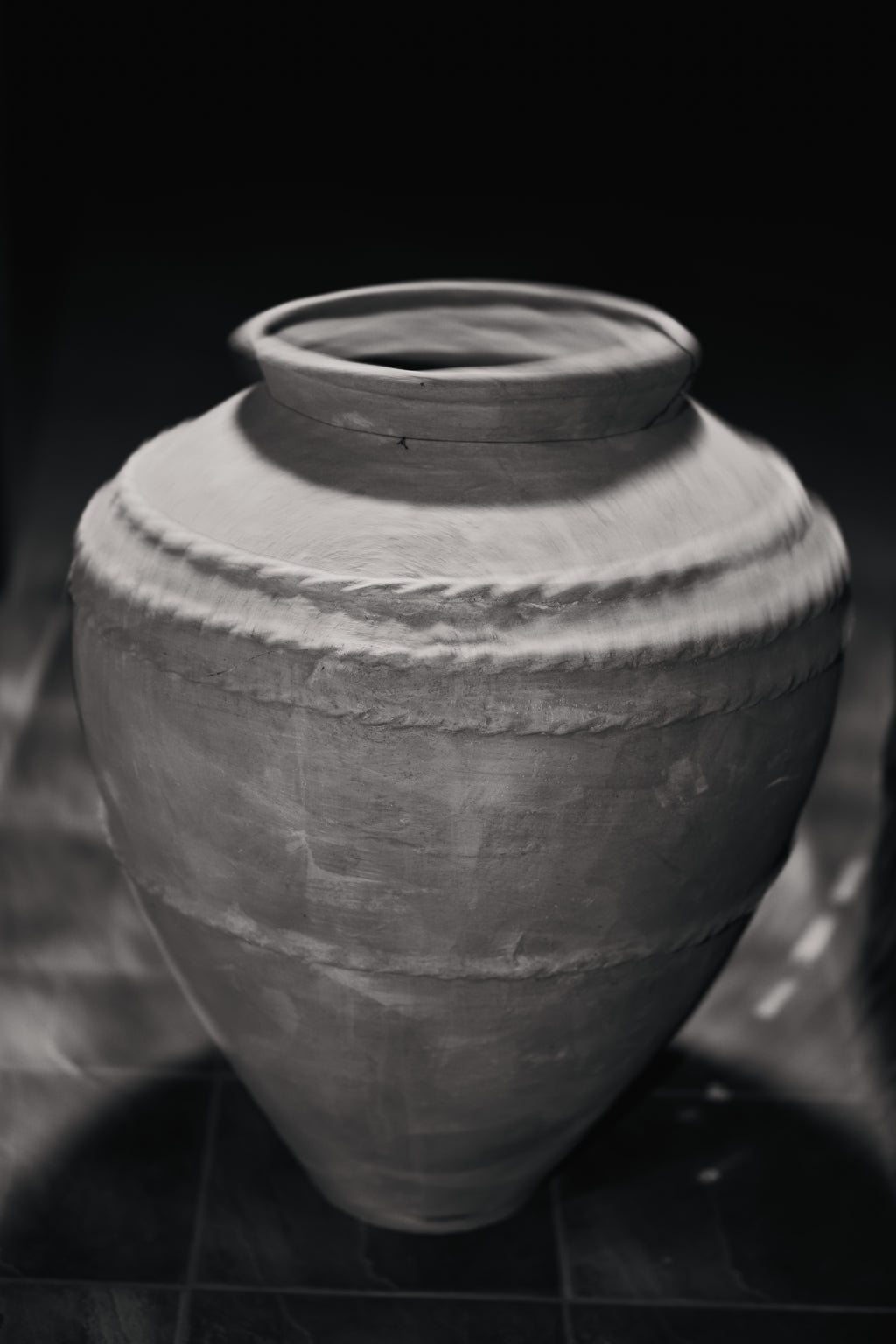 Advika Water Pot