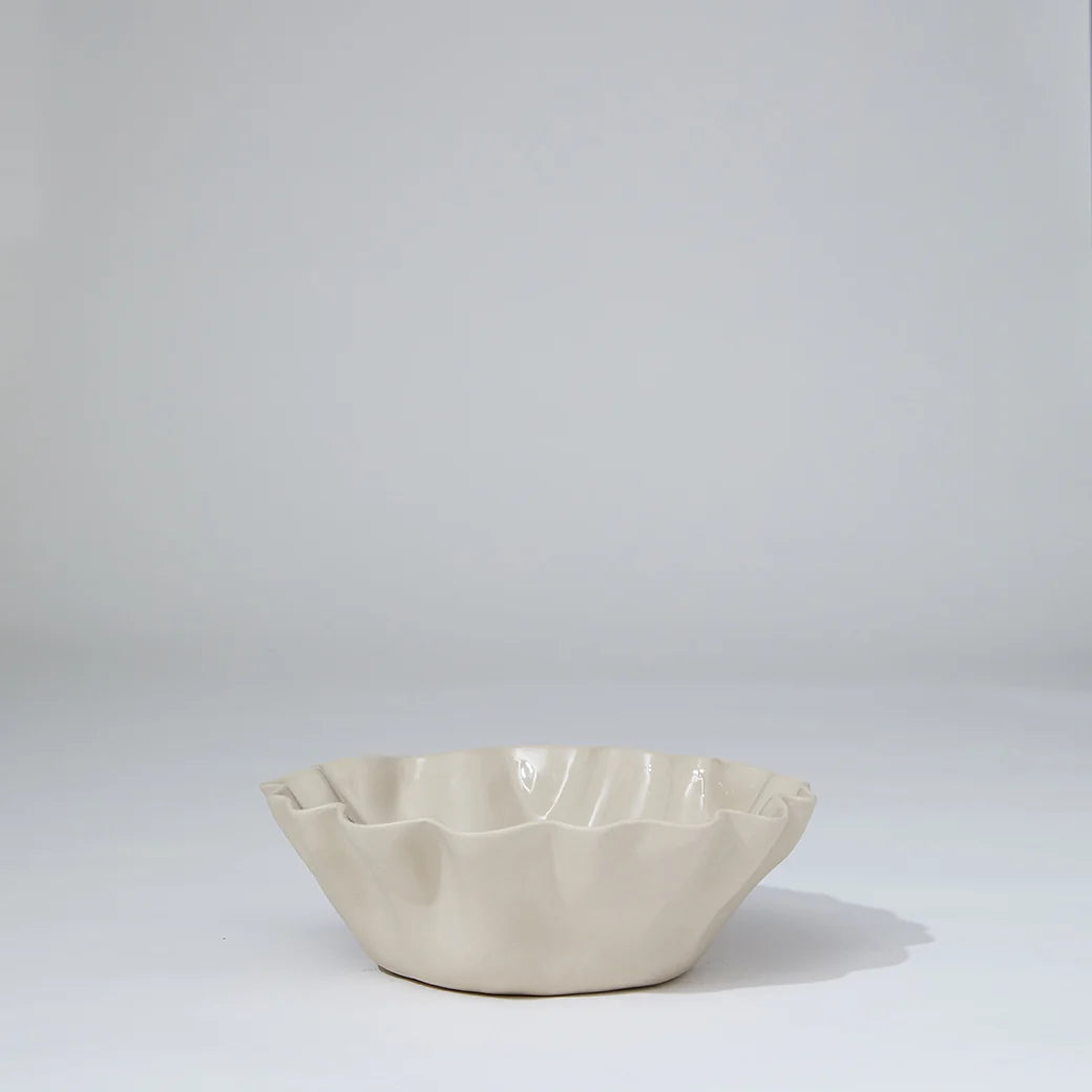 Ruffle Bowl Chalk White
