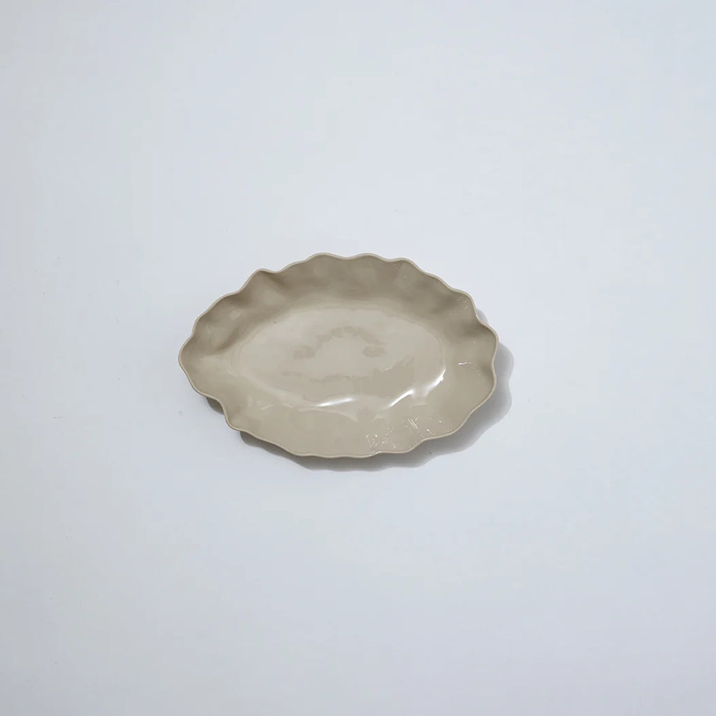 Ruffle Rectangle Platter Chalk White M
