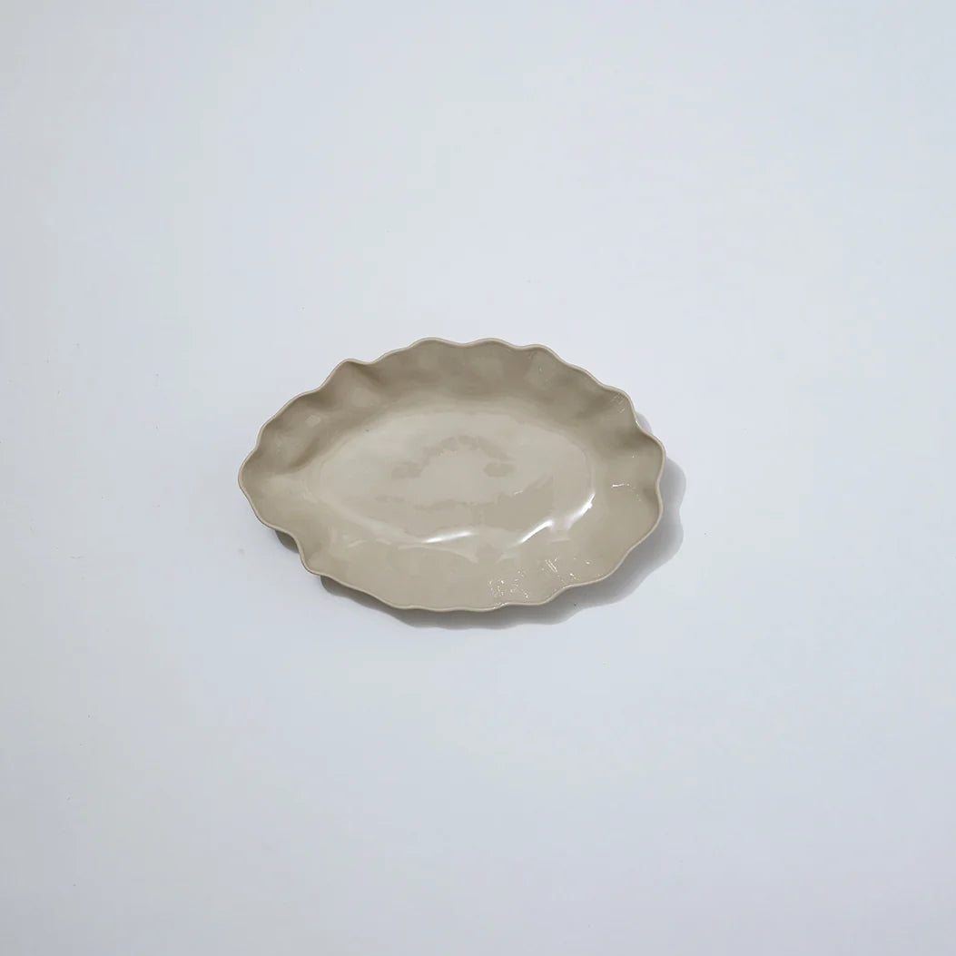 Ruffle Rectangle Platter Chalk White M