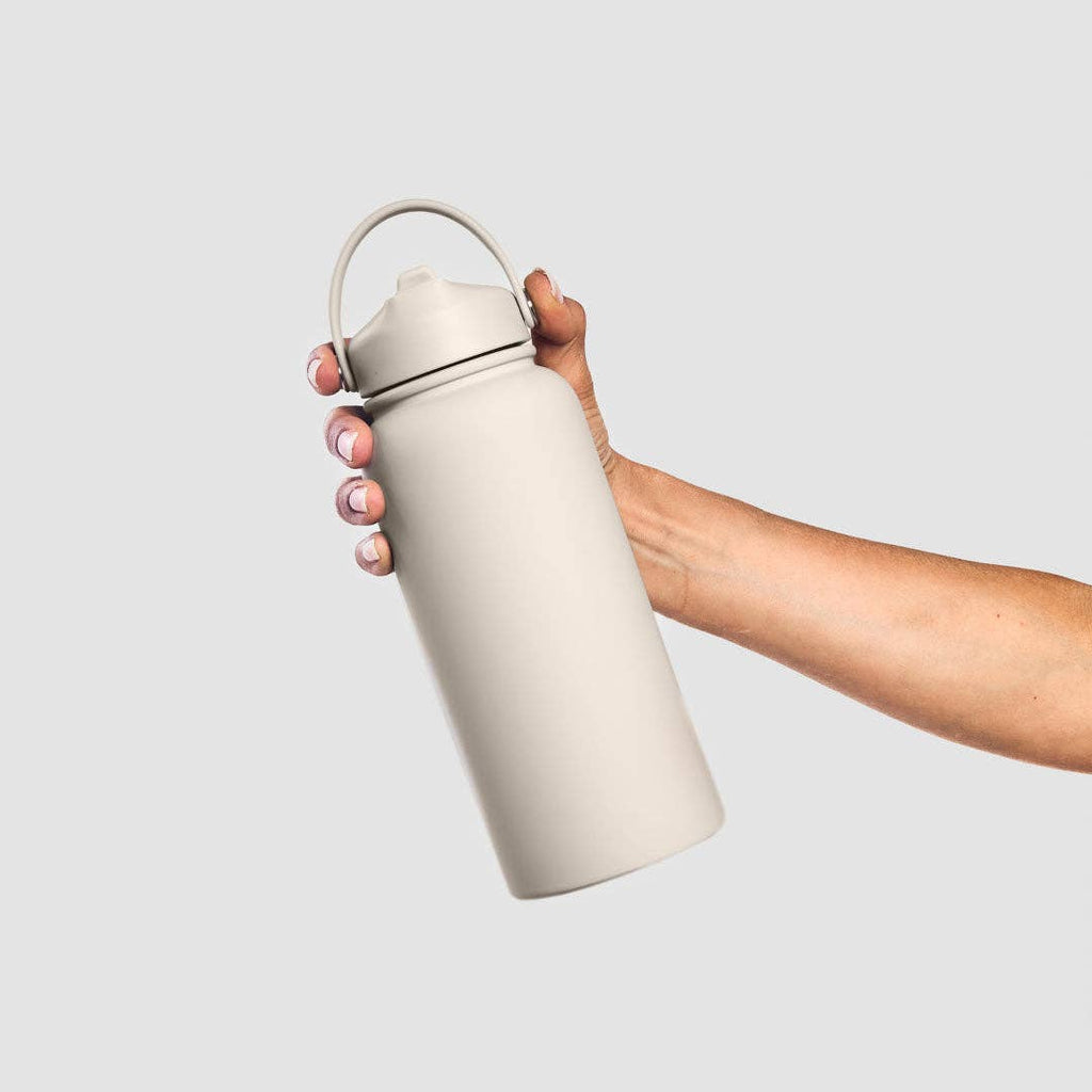 30.5oz / 900ml Bottle With Straw