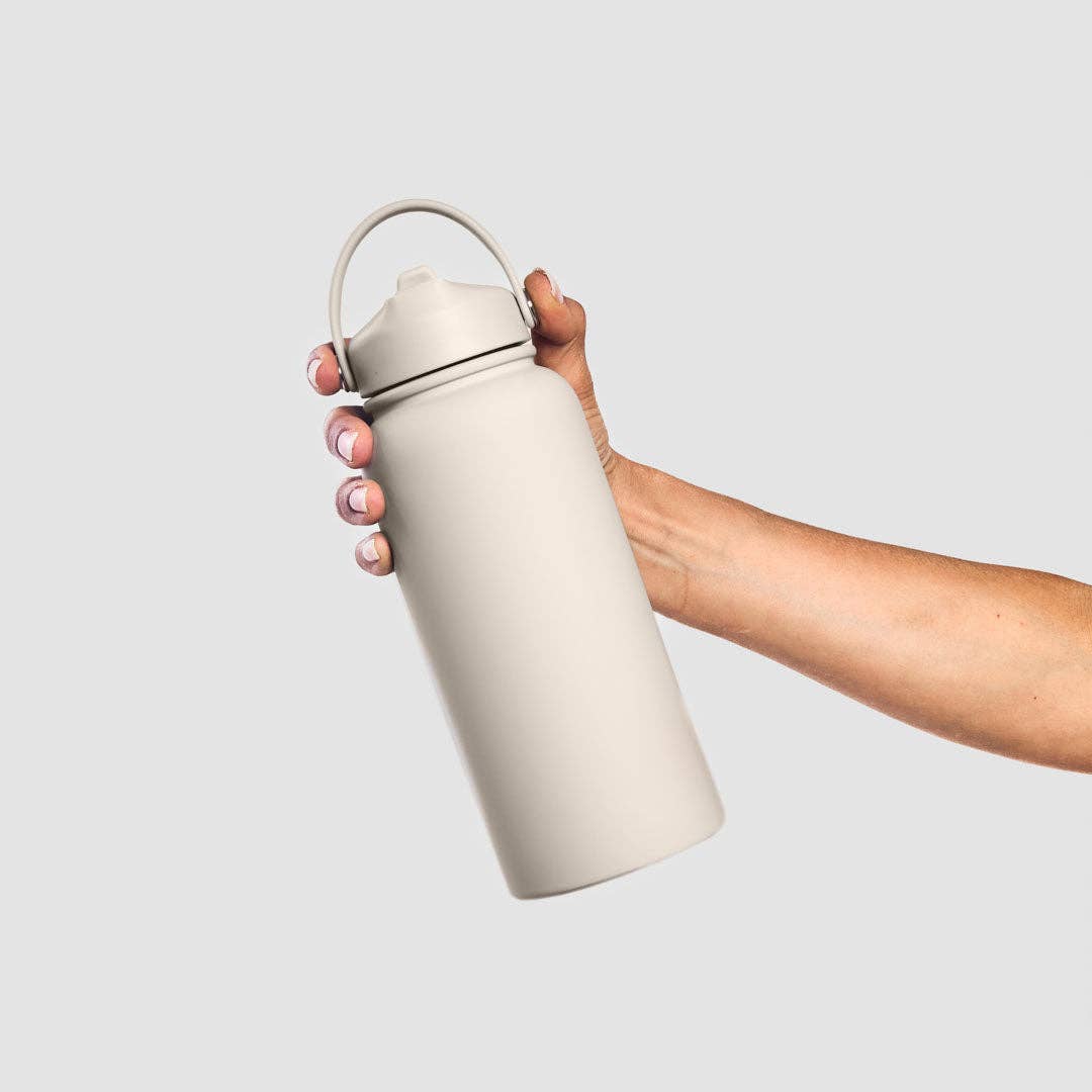 30.5oz / 900ml Bottle With Straw