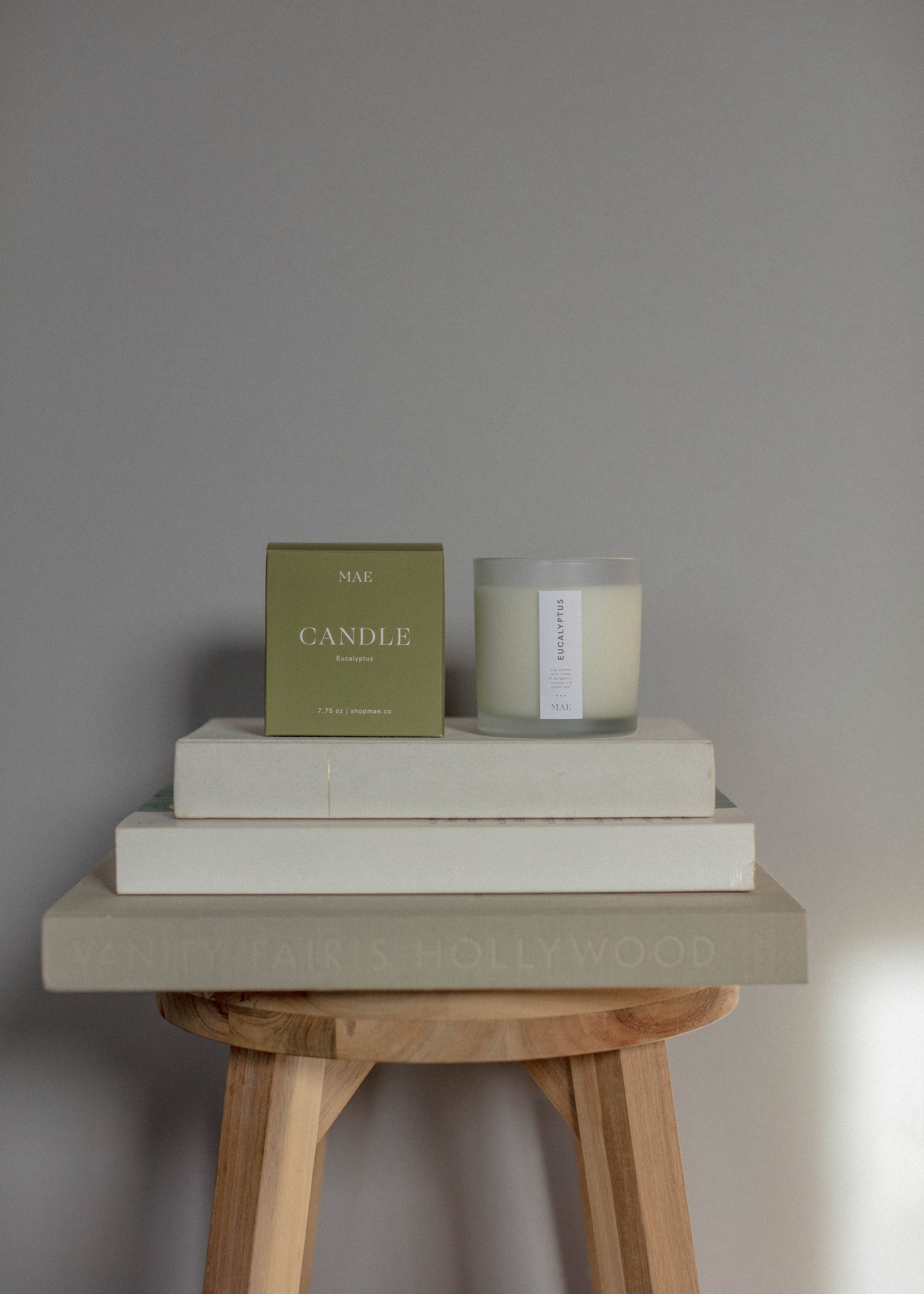 EUCALYPTUS CANDLE- 100% SOY AND ESSENTIAL OILS (HAND POURED)